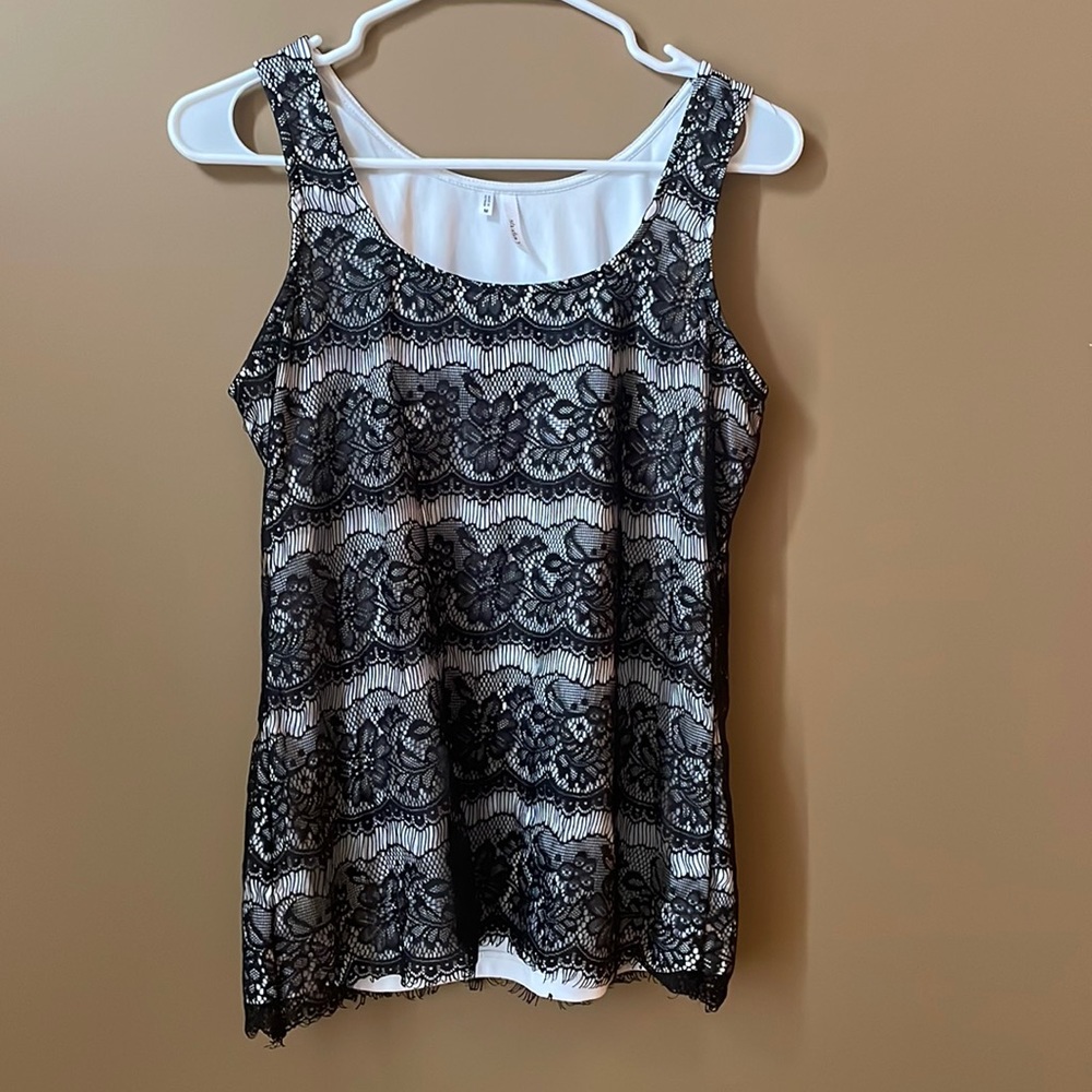 Studio Y knit tank top. Excellent condition